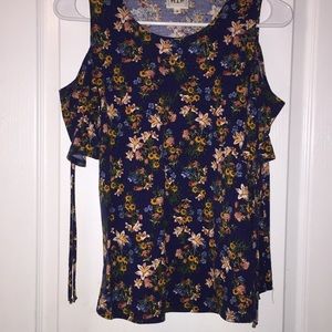 Flower design top